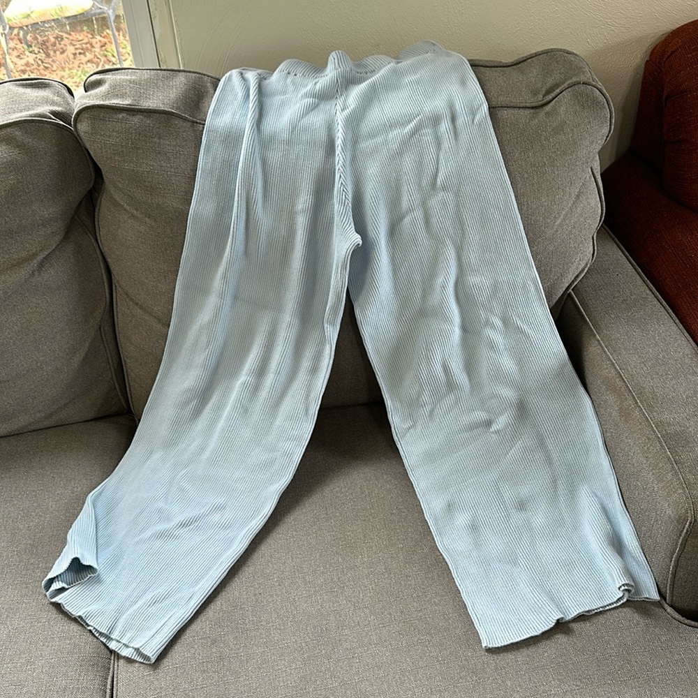 Ribbed Lullaby Club lounge pants.